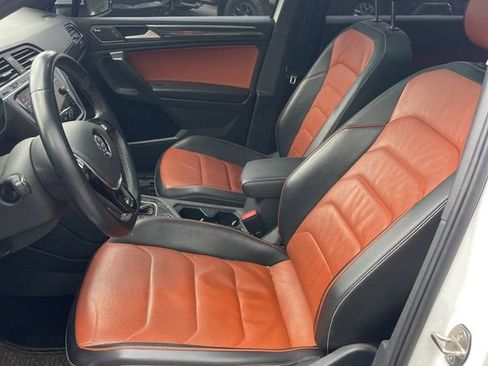 Used 2021 Volkswagen Tiguan SEL Premium R-Line image 3