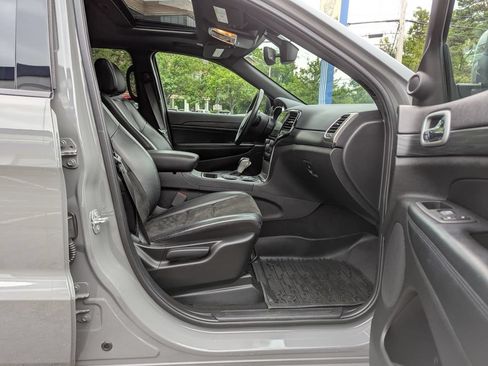 Used 2020 Jeep Grand Cherokee Altitude AWD/4WD image 33