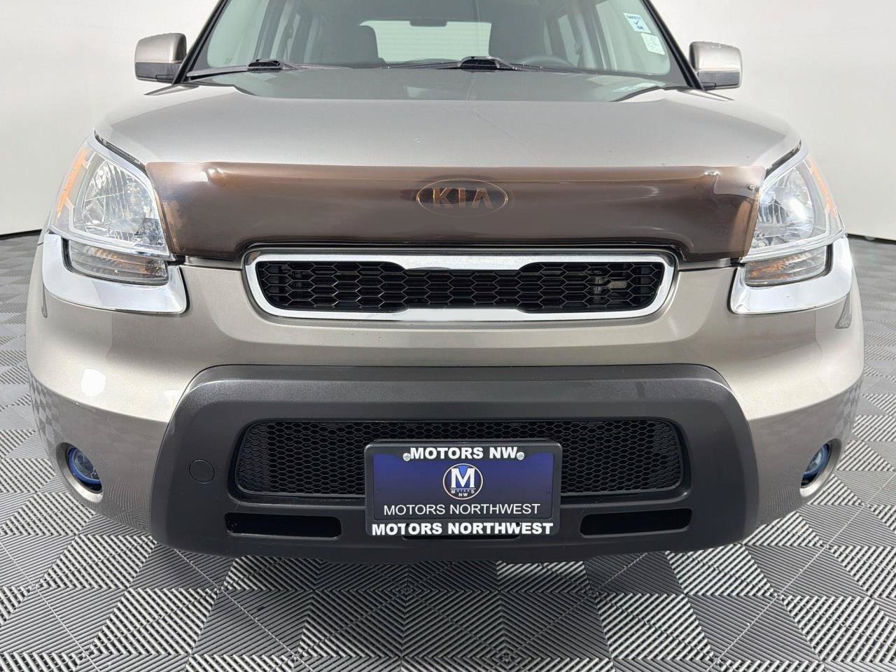 Used 2010 Kia Soul + w/ Audio Pkg FWD image 2