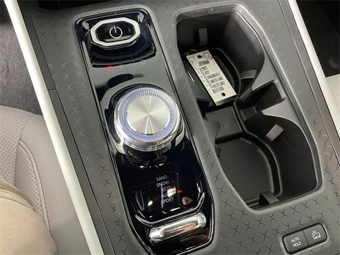 New 2025 Jeep Wagoneer S Limited image 9