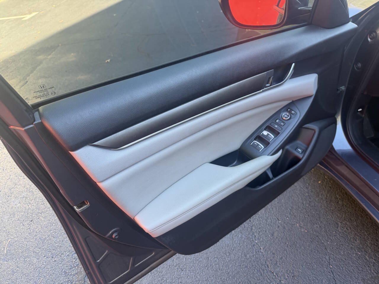 Used 2019 Honda Accord LX image 11