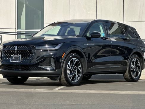 New 2026 Lincoln Nautilus Premier w/ Jet Appearance Package image 7