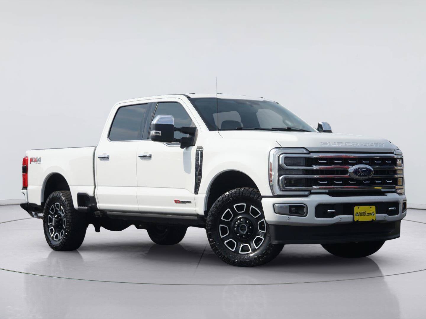 Used 2024 Ford F350 Platinum AWD/4WD image 2