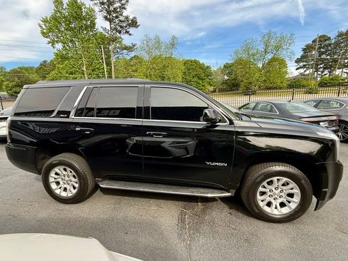 Used 2019 GMC Yukon SLT AWD/4WD image 4
