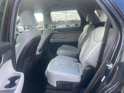 Used 2025 Hyundai Palisade SEL image 13