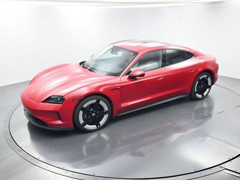 Used 2025 Porsche Taycan RWD image 29