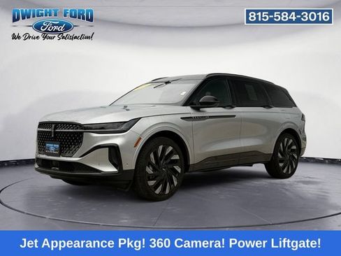 Used 2024 Lincoln Nautilus Reserve w/ Jet Appearance Package (87T) AWD/4WD image 1