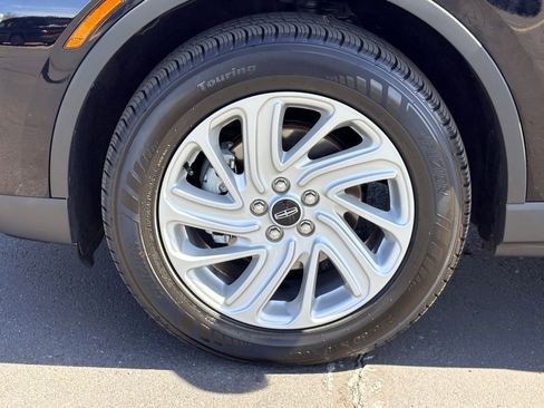 Used 2023 Lincoln Corsair Standard image 11