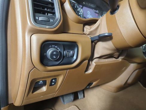 Used 2019 RAM 1500 Laramie image 26