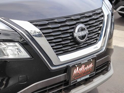 Used 2023 Nissan Rogue SV FWD image 5