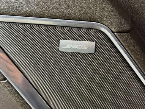 Used 2022 GMC Sierra 1500 SLT w/ SLT Premium Package AWD/4WD image 18