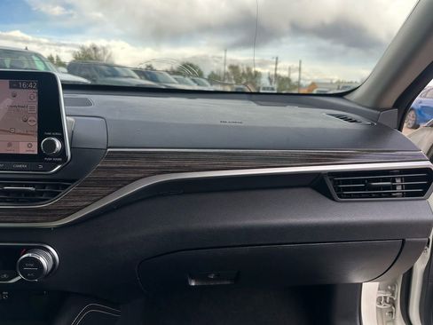 Used 2019 Nissan Altima 2.5 Platinum AWD/4WD image 20