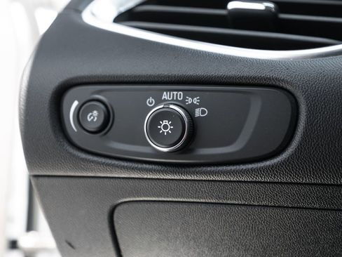 Used 2024 Chevrolet Malibu LT FWD image 25