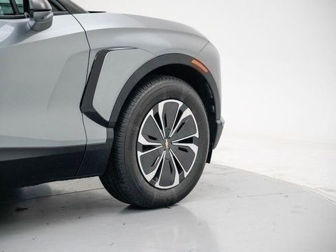 New 2026 Chevrolet Blazer EV LT image 8