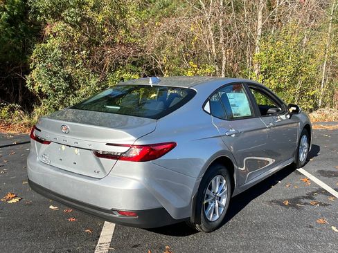 New 2026 Toyota Camry LE w/ Convenience Package image 5