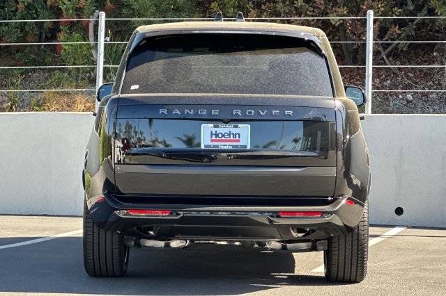 New 2027 Land Rover Range Rover SE AWD/4WD image 4