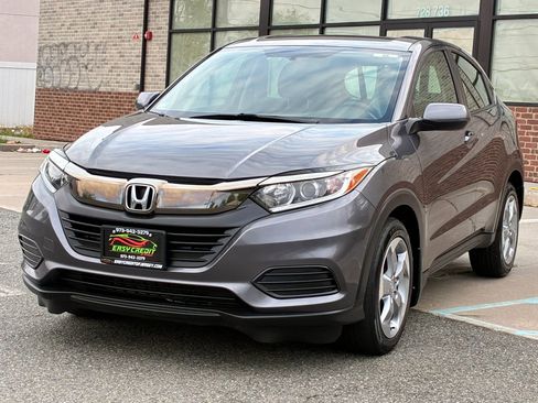 Used 2019 Honda HR-V LX image 1