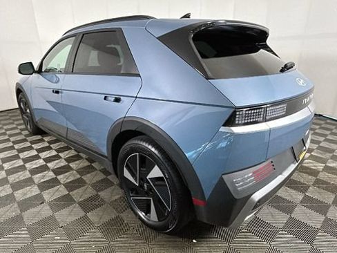 Used 2025 Hyundai Ioniq 5 SEL RWD image 4