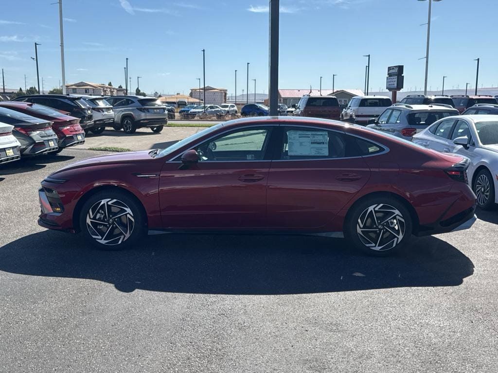 New 2024 Hyundai Sonata SEL w/ Convenience Package FWD image 4