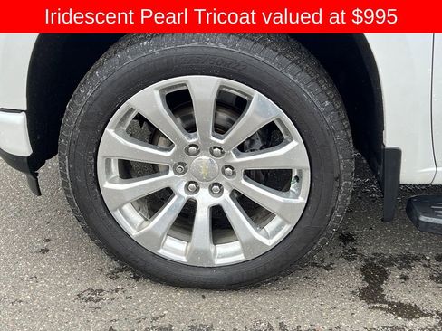 Used 2020 Chevrolet Silverado 1500 High Country w/ Technology Package image 7