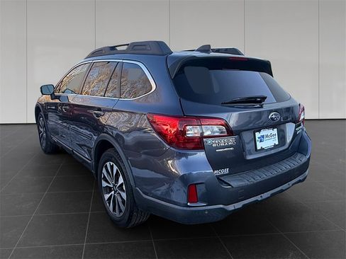 Used 2017 Subaru Outback 2.5i Limited image 3