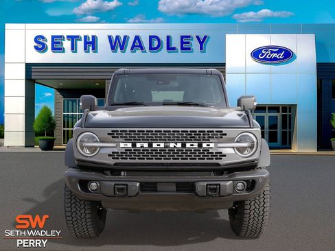 New 2025 Ford Bronco Badlands image 4