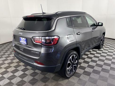 Used 2022 Jeep Compass Limited AWD/4WD image 7
