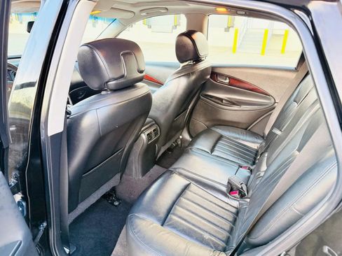 Used 2014 INFINITI QX50 Journey w/ Premium Package image 10