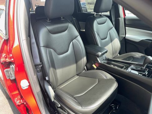 New 2025 Jeep Compass Limited image 5