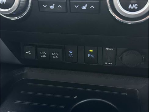Used 2020 Toyota Tundra Limited image 25