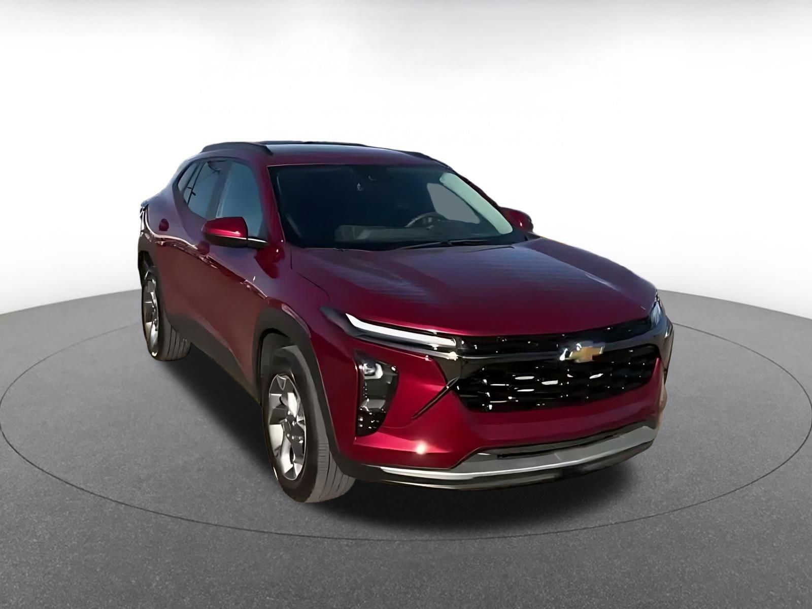 Used 2025 Chevrolet Trax LT FWD image 8