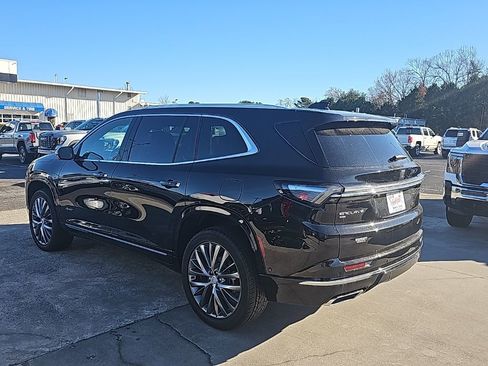 Used 2025 Buick Enclave Avenir w/ Super Cruise Package image 4