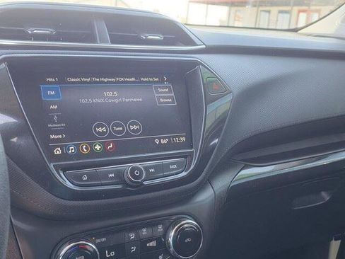 Used 2021 Chevrolet TrailBlazer LT w/ Convenience Package FWD image 18