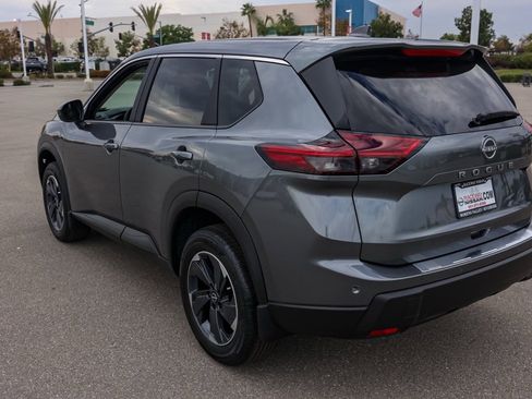 New 2026 Nissan Rogue SV image 6