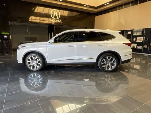Certified 2023 Acura MDX FWD w/ Technology Package image 5