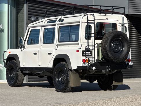 Used 1993 Land Rover Defender 110 image 3