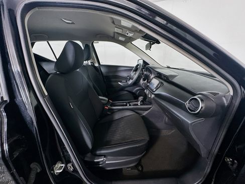 Used 2024 Nissan Kicks SV image 31