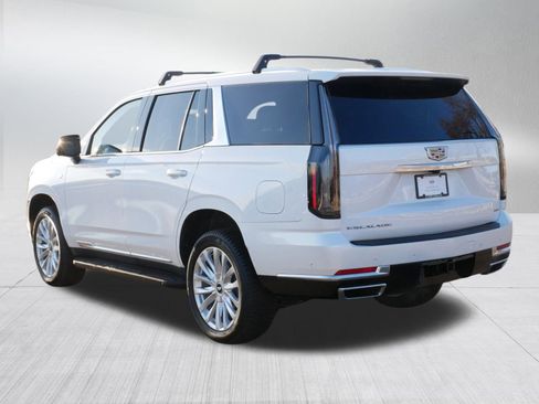 Certified 2025 Cadillac Escalade Luxury w/ LPO, Floor Liner Package image 5