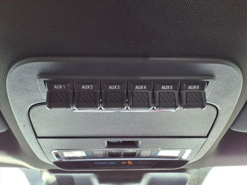 Used 2024 Ford F250 Platinum image 35