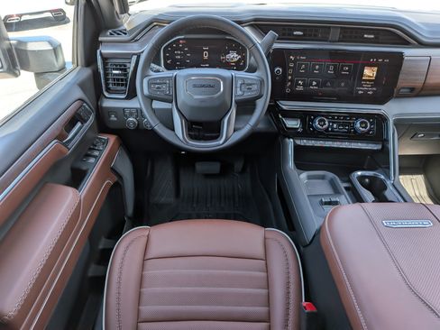 New 2026 GMC Sierra 2500 Denali Ultimate w/ Max Trailering Package AWD/4WD image 15