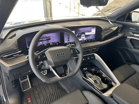 New 2026 Audi SQ5 Premium Plus AWD/4WD image 17
