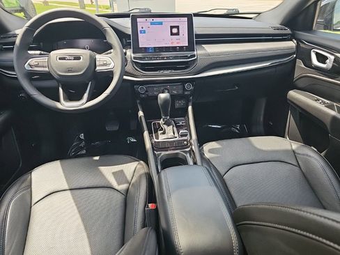 Certified 2025 Jeep Compass Limited w/ High Altitude Package AWD/4WD image 19