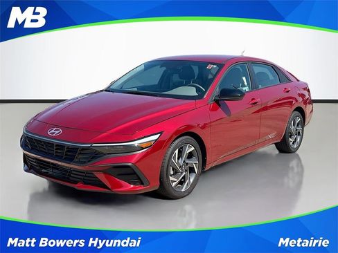 Certified 2025 Hyundai Elantra Sport FWD image 1
