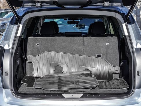 Used 2022 Subaru Ascent Limited w/ Technology Package image 54