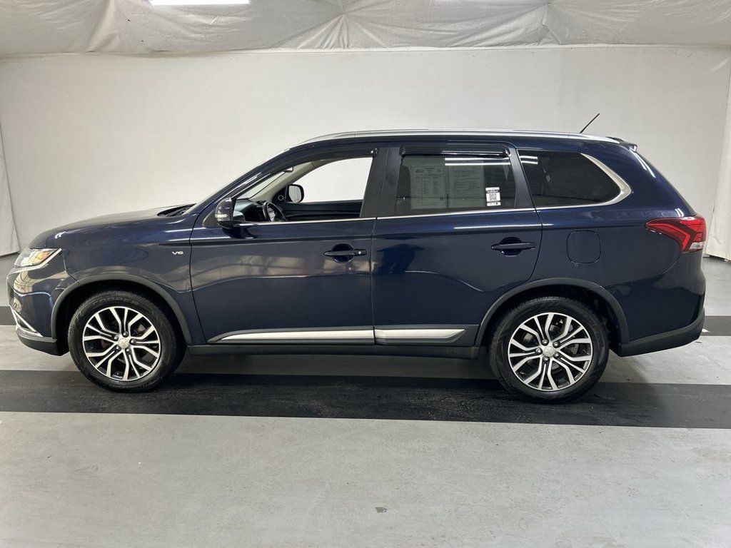 Used 2016 Mitsubishi Outlander GT AWD/4WD image 7
