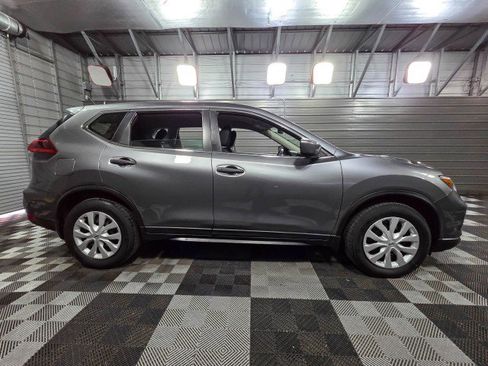 Used 2020 Nissan Rogue S image 9