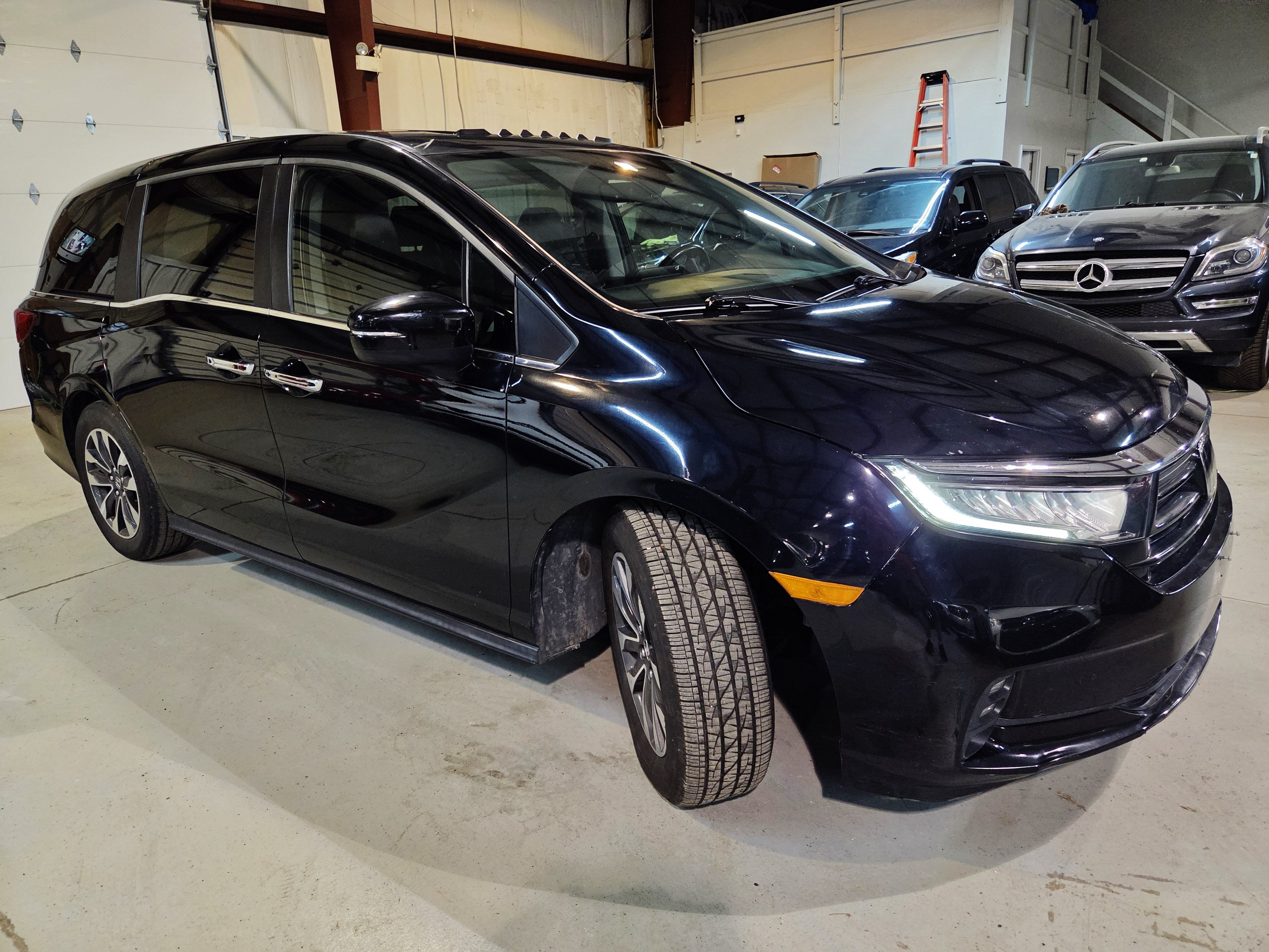 Used 2021 Honda Odyssey EX-L image 11