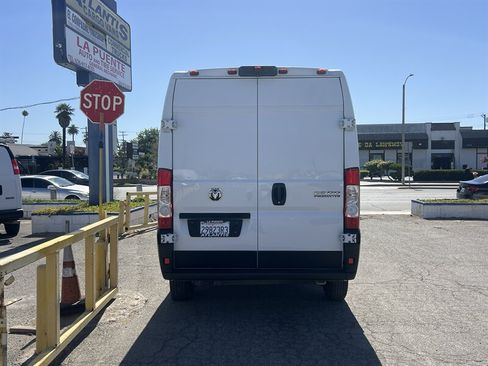 Used 2023 RAM ProMaster 2500 FWD image 3