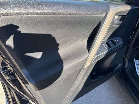 Used 2015 Toyota RAV4 LE image 16