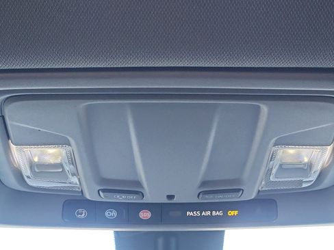 Used 2023 Chevrolet Silverado 2500 Custom w/ Custom Convenience Package image 21